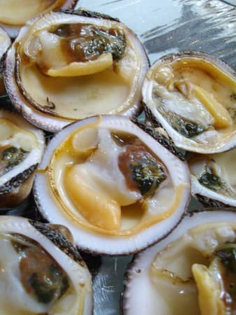Préparer des amandes de mer
